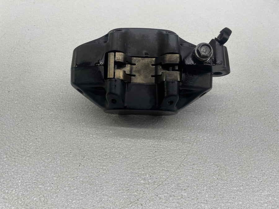 20-24 HARLEY-DAVIDSON SOFTAIL STANDARD FXST FRONT BRAKE CALIPER