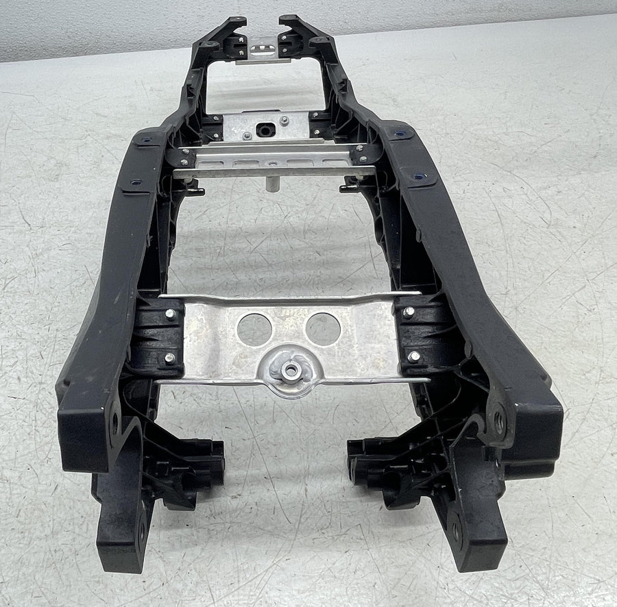 11-26 SUZUKI GSXR600 GSXR750 REAR SUBFRAME SUB FRAME STRAIGHT 41221-14J00-YUG