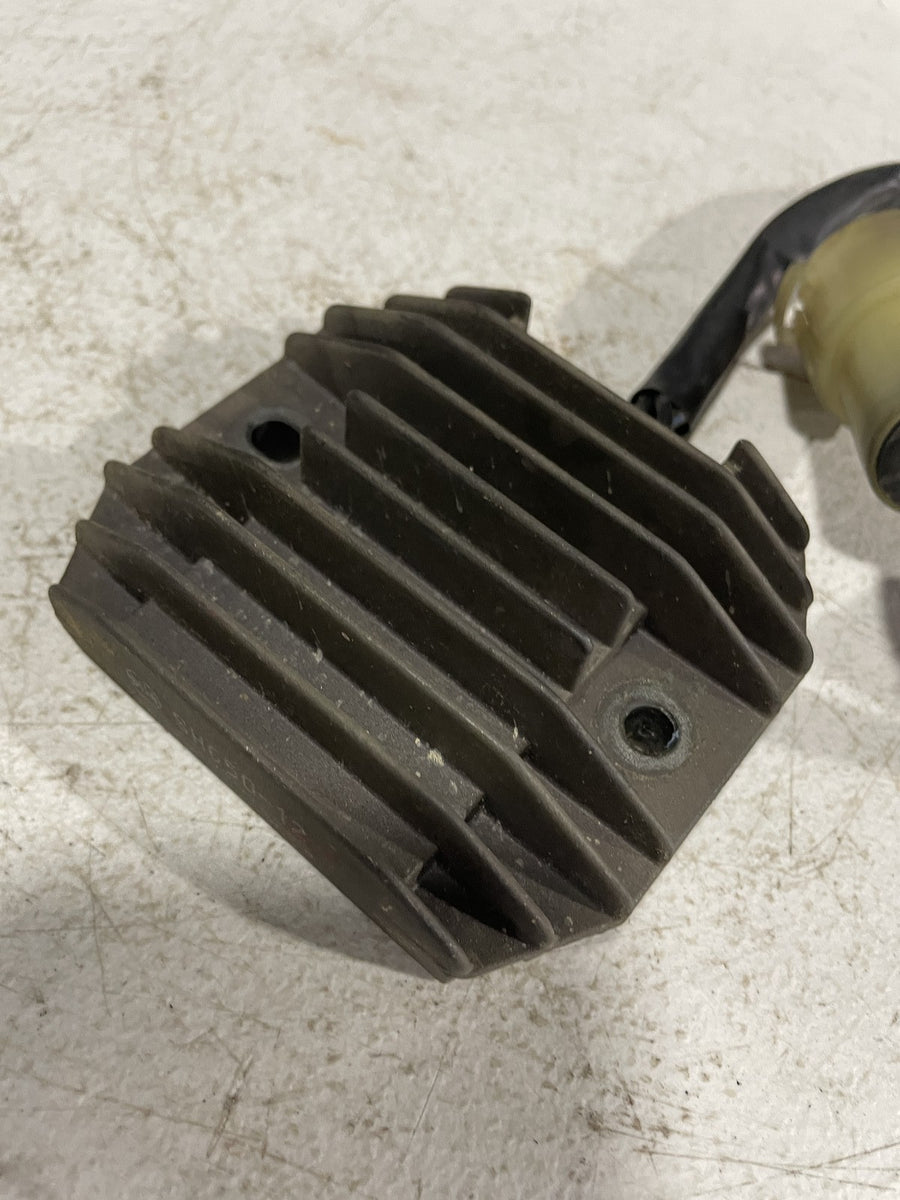 00-02 KAWASAKI NINJA ZX6R RECTIFIER VOLTAGE REGULATOR