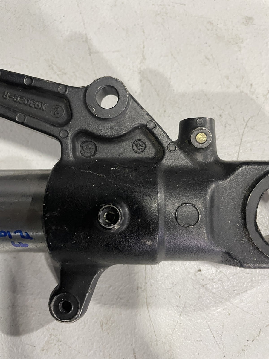 98-03 SUZUKI TL1000R RIGHT FRONT FORK SHOCK SUSPENSION