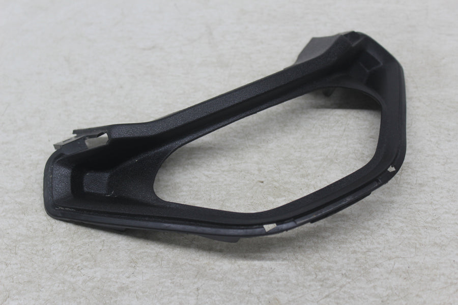 97-98 SUZUKI BANDIT 1200 FRONT LOWER INNER EXHAUST V FAIRING COWL GUARD