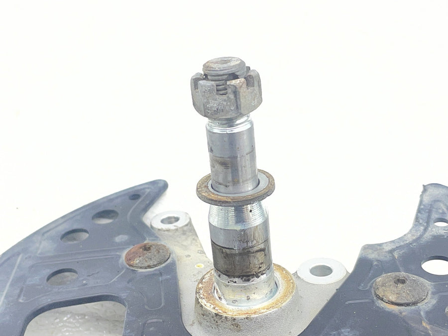 06-09 SUZUKI QUADRACER 450 LTR450 2X4 FRONT LEFT STEERING KNUCKLE SPINDLE