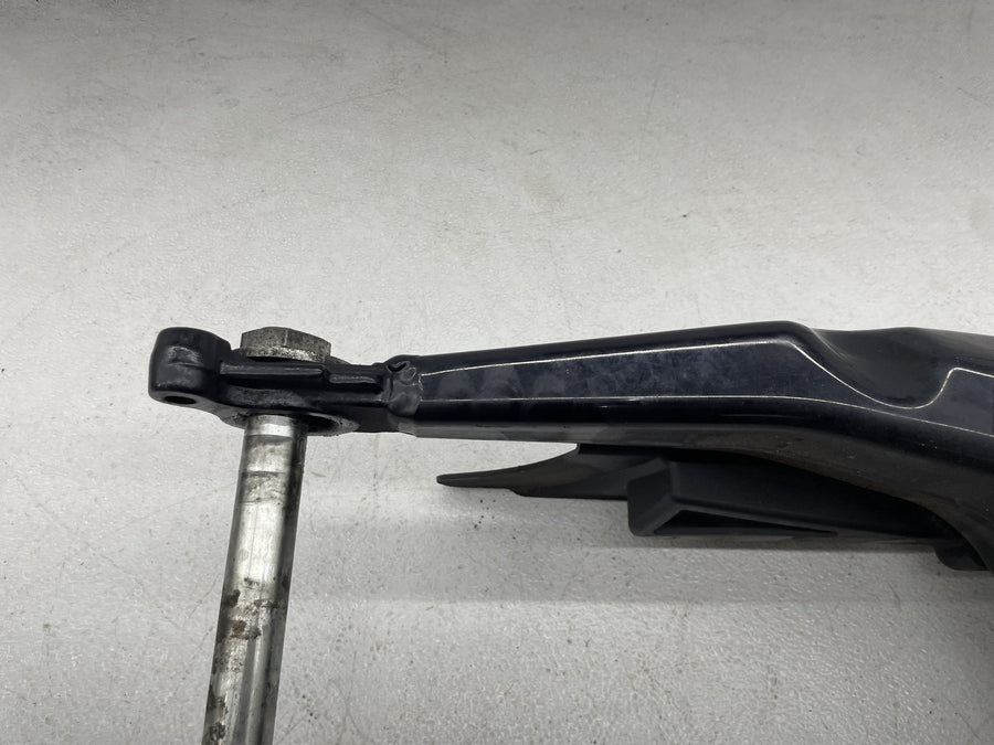 07-11 HARLEY-DAVIDSON ELECTRA GLIDE ULTRA CLASSIC FLHTCU REAR SWINGARM