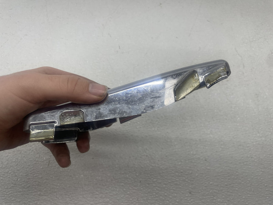 02-06 HARLEY-DAVIDSON V-ROD VRSC SIDE COVER PANEL COWL FAIRING CHROME