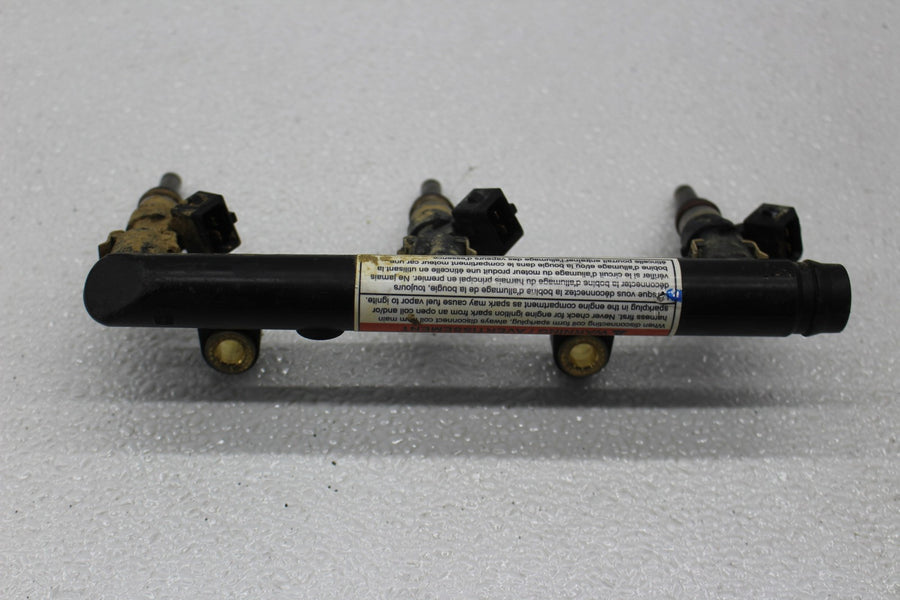 20 CAN-AM MAVERICK X3 DS TRUBO FUEL GAS INJECTOR RAIL