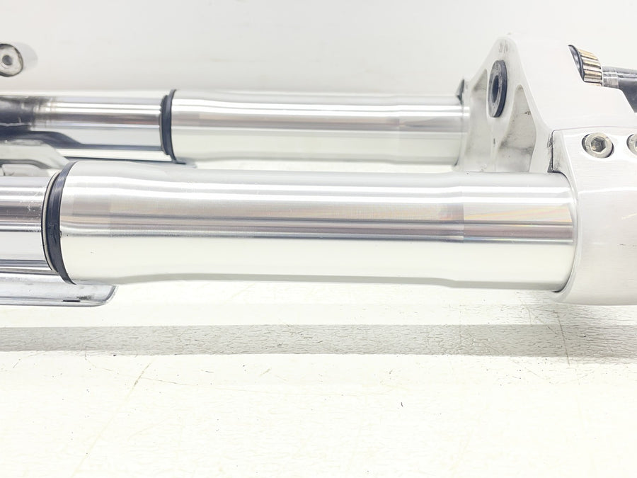04-06 VICTORY KINGPIN FRONT FORKS SHOCK SUSPENSION TRIPLE TREE STRAIGHT