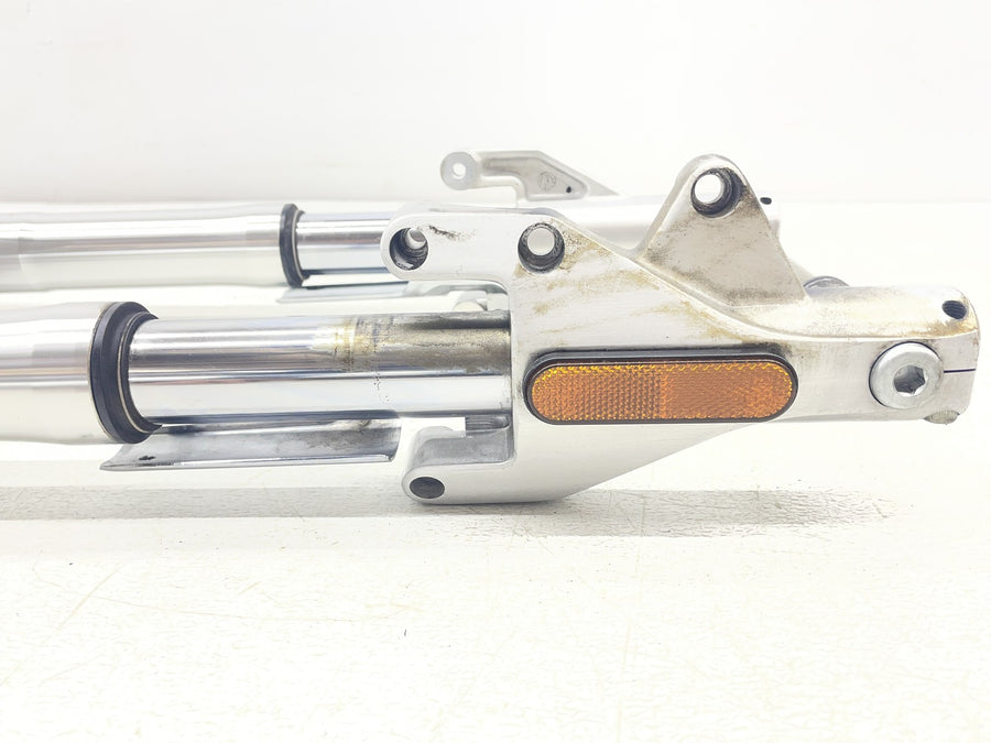 04-06 VICTORY KINGPIN FRONT FORKS SHOCK SUSPENSION TRIPLE TREE STRAIGHT