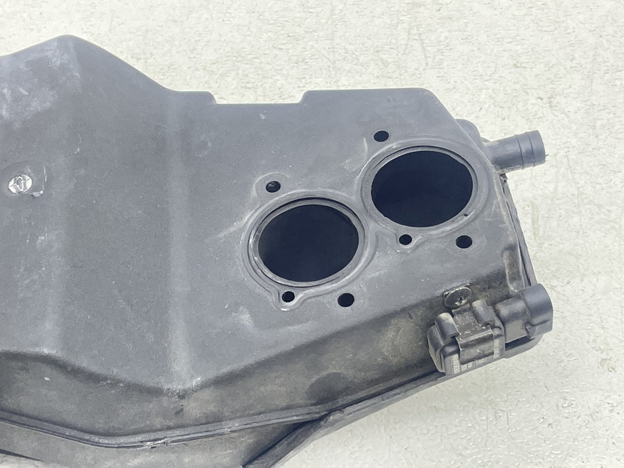 04-06 VICTORY KINGPIN AIRBOX AIR INTAKE FILTER BOX 1013720