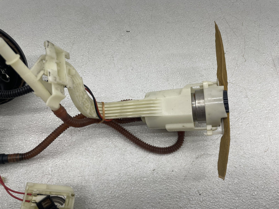 07-11 HARLEY-DAVIDSON ELECTRA GLIDE CLASSIC FLHTC FUEL GAS PUMP