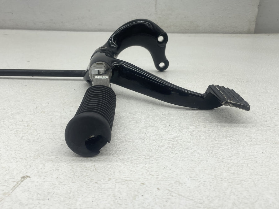 21-22 HARLEY-DAVIDSON IRON 883 XL883N RIGHT FRONT FOOT REST PEG STEP