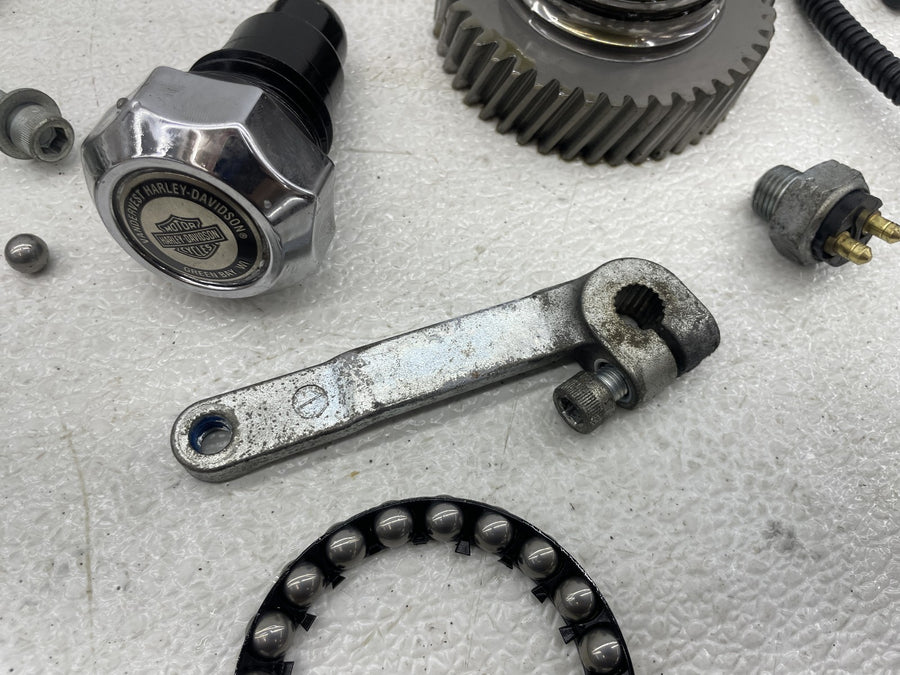 13 HARLEY-DAVIDSON ROAD GLIDE CVO CUSTOM TWIN CAM 110CI ENGINE PARTS HARDWARE