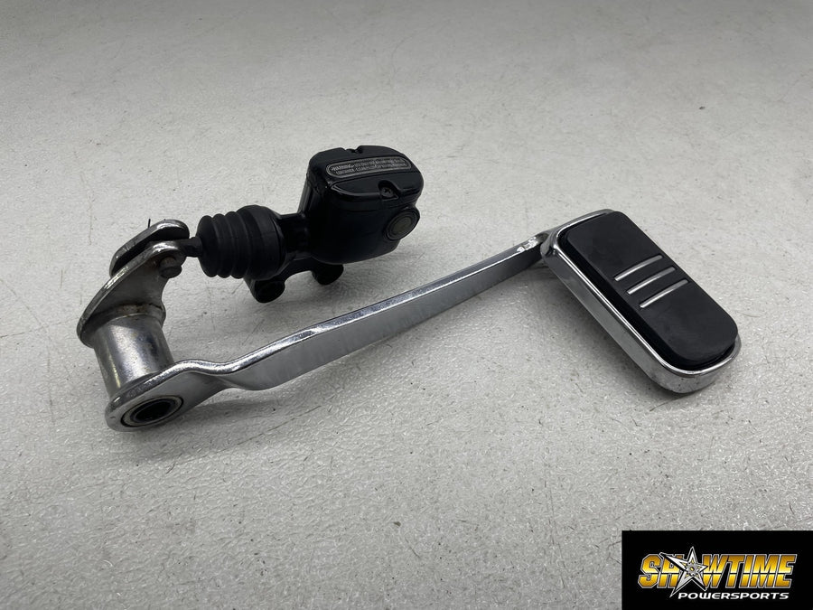 07-11 HARLEY-DAVIDSON STREET GLIDE FLHX REAR BACK BRAKE MASTER CYLINDER