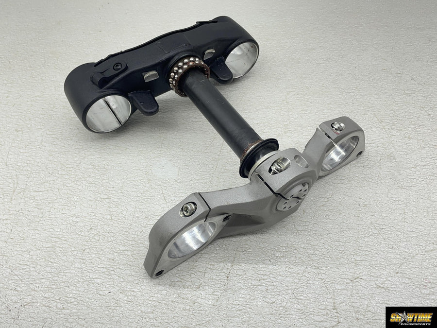 21-24 DUCATI SUPERSPORT 950 S FRONT FORKS CLAMP LOWER TRIPLE TREE STEM