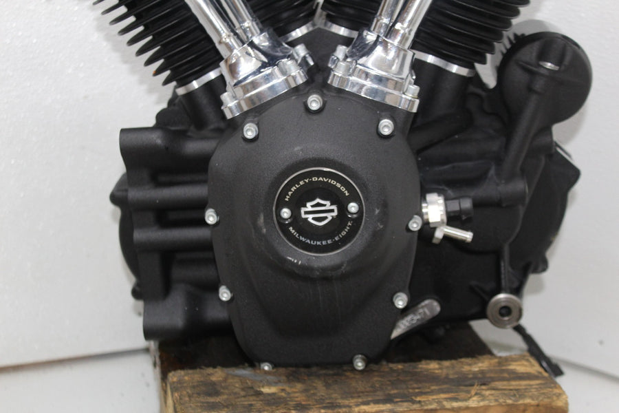18-20 HARLEY-DAVIDSON STREET BOB FXBB 107CI ENGINE MOTOR HEAD MILWAUKEE M8