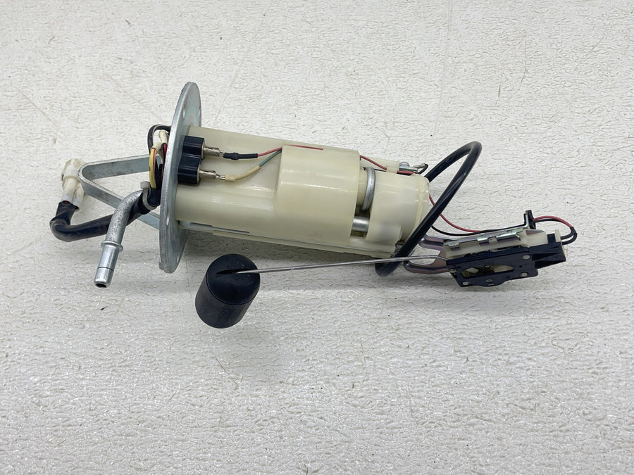 11-26 SUZUKI GSXR600 GSXR750 FUEL PUMP GAS PETROL SENDER UNIT 15100-14J01