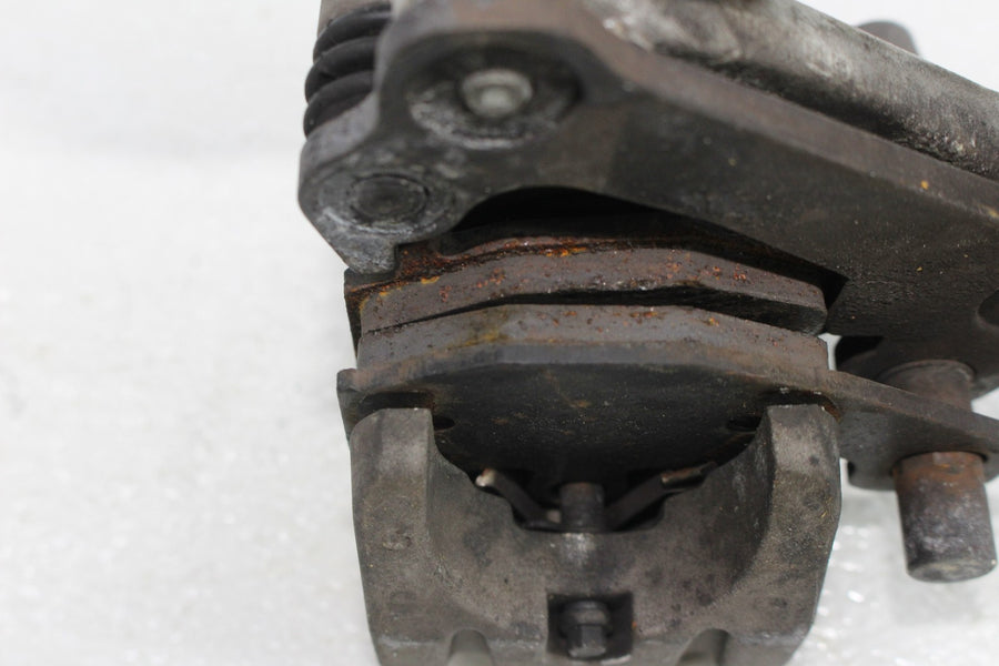 00-02 KAWASAKI NINJA ZX6R RIGHT REARSET REAR SET DRIVER FOOT PEG BRAKE CALIPER
