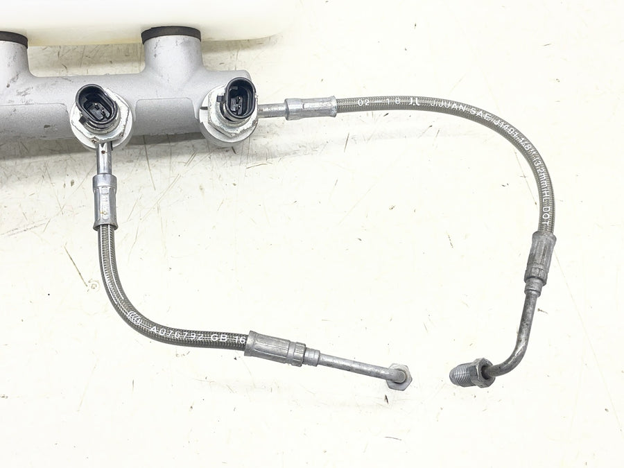 19 POLARIS SLINGSHOT SL BRAKE MASTER CYLINDER RESERVOIR