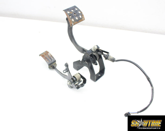 20-26 KAWASAKI TERYX KRX 1000 KRF 1000 GAS ACCELERATION BRAKE PEDALS ASSEMBLY