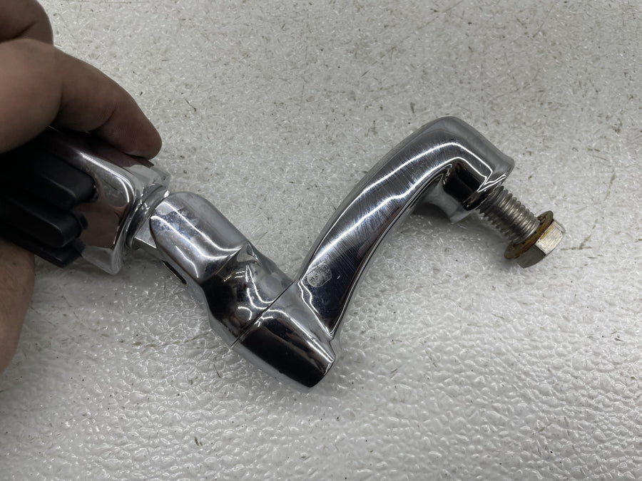 07-11 HARLEY-DAVIDSON ROAD KING CLASSIC FLHRC FRONT HIGHWAY FOOTPEGS PAIR