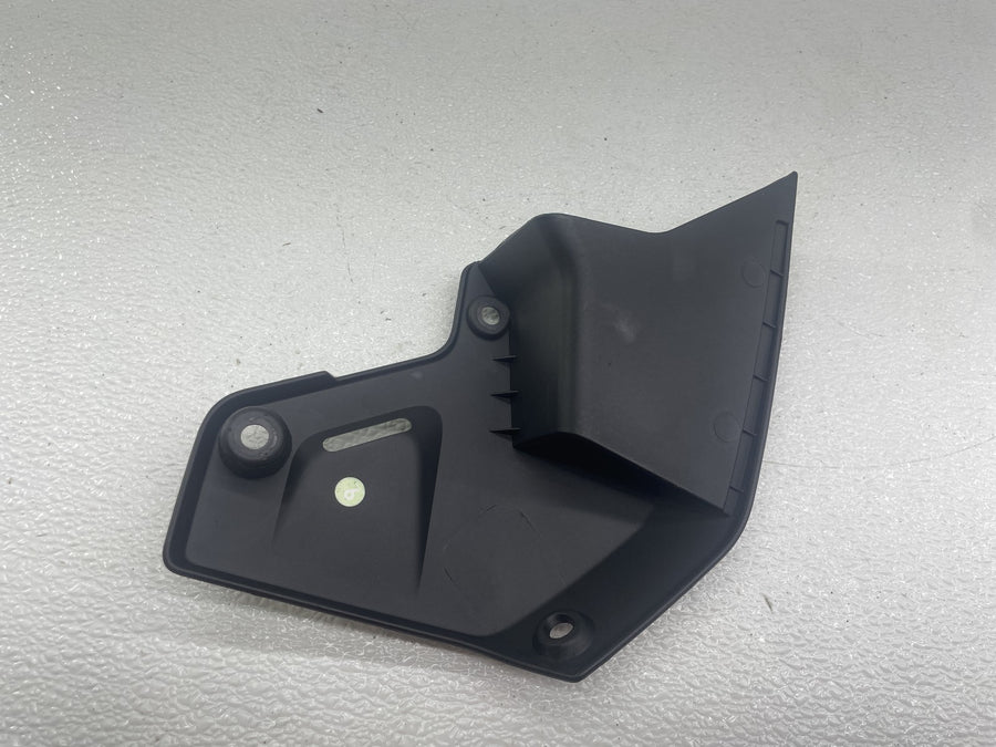 23-25 CF-MOTO 675SS LEFT LOWER FRONT BRAKE DUCT VENT