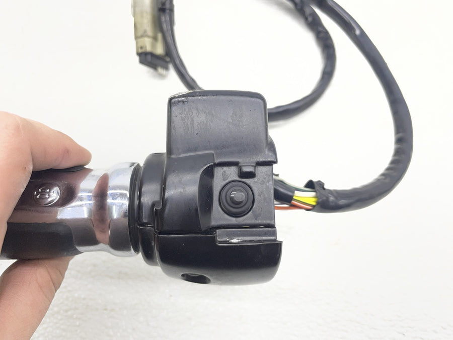 13 HARLEY-DAVIDSON ROAD GLIDE CVO CUSTOM FLTRXSE2 LEFT CONTROL SWITCH
