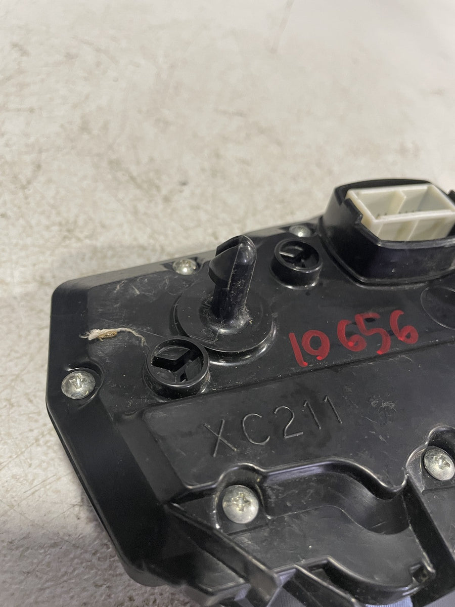 06-07 SUZUKI GSXR600 SPEEDO TACH GAUGES DISPLAY CLUSTER SPEEDOMETER TACHOMETER