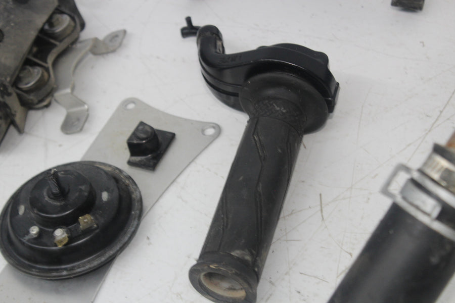 06-07 YAMAHA YZF R6 PARTS AND HARDWARE NUTS BOLTS SPROCKET OXYGEN SENSOR