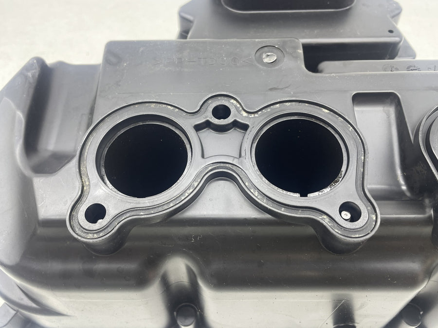 11-13 YAMAHA FZ8 AIRBOX AIR INTAKE FILTER BOX 39P-14411-00-00 39P-14421-00-00