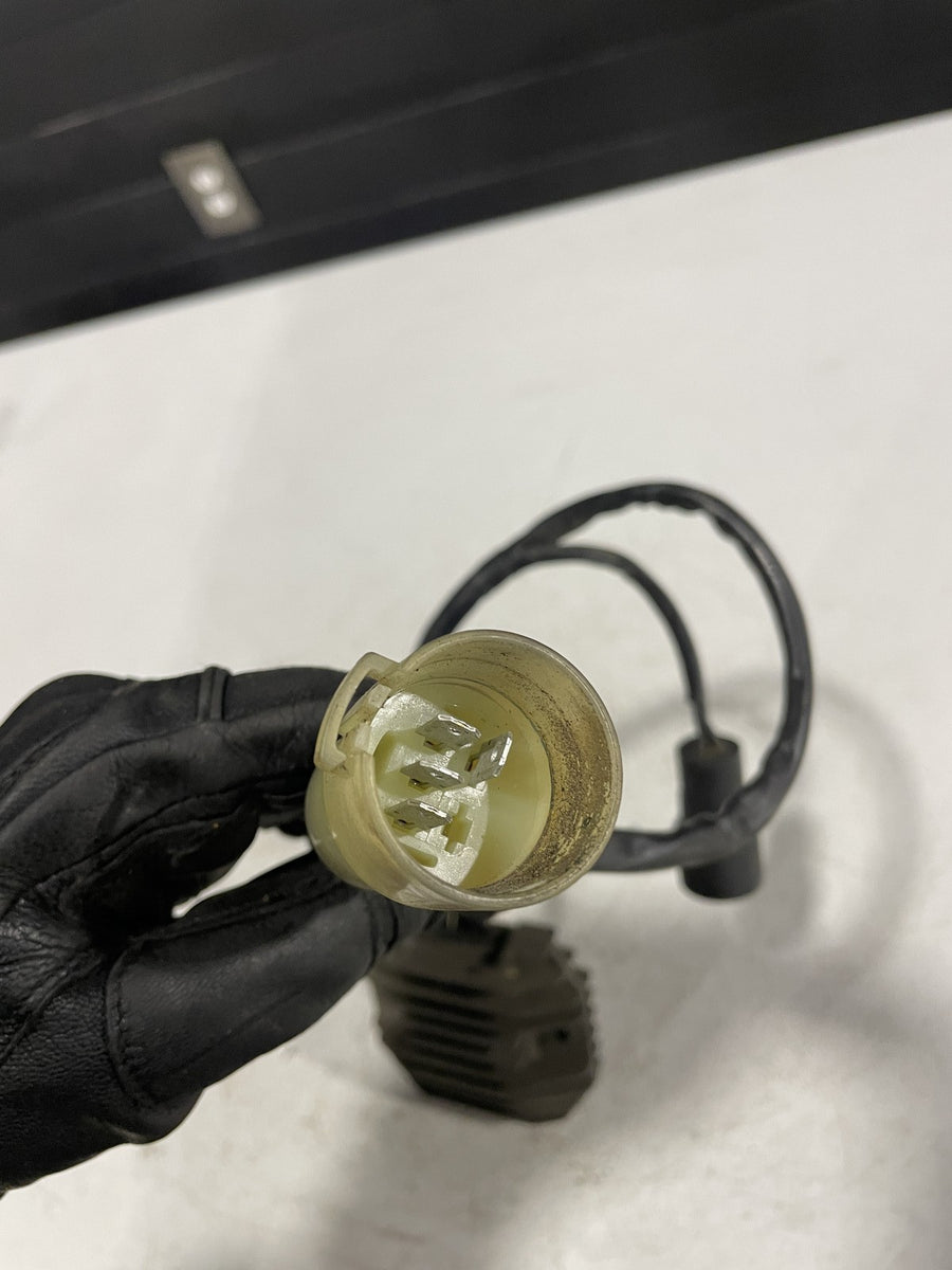 00-02 KAWASAKI NINJA ZX6R RECTIFIER VOLTAGE REGULATOR