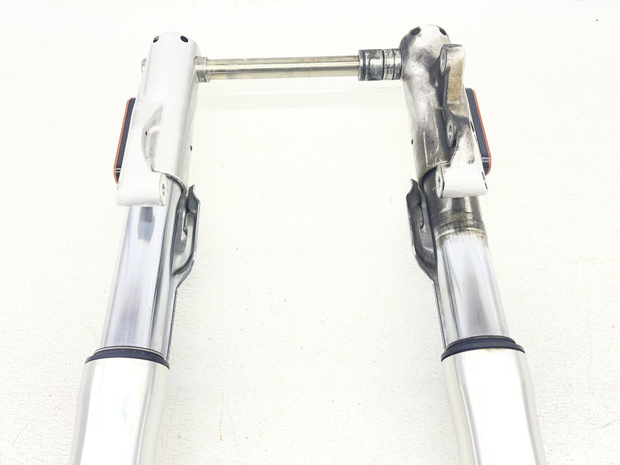 04-06 VICTORY KINGPIN FRONT FORKS SHOCK SUSPENSION TRIPLE TREE STRAIGHT