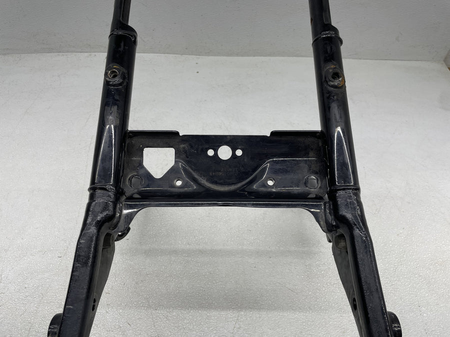 07-11 HARLEY-DAVIDSON ROAD KING CLASSIC FLHRC REAR BACK FENDER SUPPORT SUBFRAME