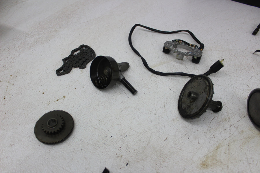 80 KAWASAKI ZX600A PART LOT OIL PUMP SENSOR NUTS BOLTS