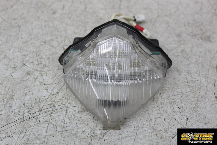 04-06 YAMAHA YZF R1 REAR TAIL TAILLIGHT BACK BRAKE LIGHT