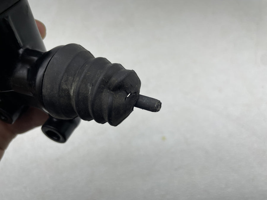 24-26 HARLEY-DAVIDSON STREET GLIDE FLHX REAR BACK BRAKE MASTER CYLINDER