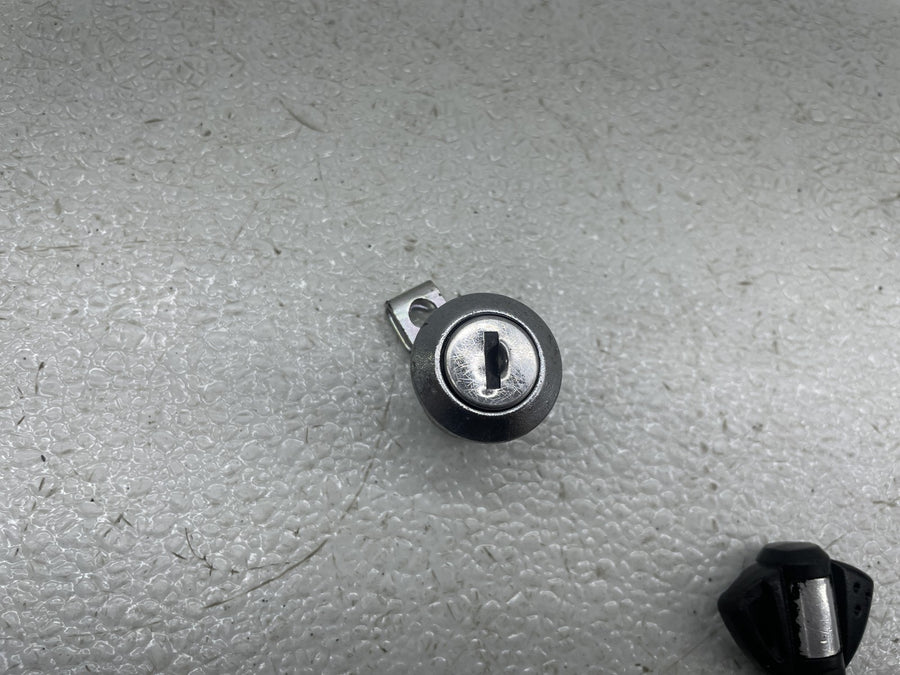 06-07 SUZUKI GSXR600 IGNITION LOCK KEY SET W/ GAS CAP AND SEAT LOCK