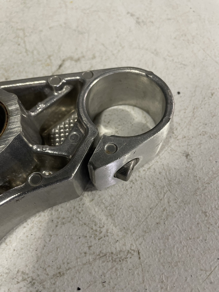 98-16 YAMAHA V STAR 650 XVS650 CUSTOM FORKS UPPER TRIPLE TREE CLAMP
