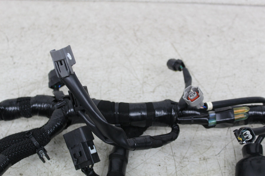 24 KAWASAKI NINJA ZX4R MAIN ENGINE WIRING HARNESS MOTOR WIRE LOOM (SEE DESCP)