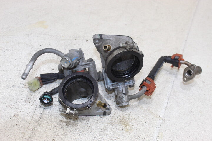 08 YAMAHA ROADLINER S XV1900S INTAKE MANIFOLD INJECTORS FUEL INJECTORS NOZZLES