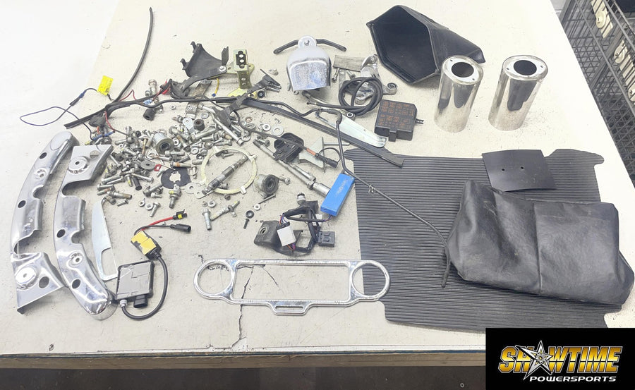 07-11 HARLEY-DAVIDSON ELECTRA GLIDE CLASSIC FLHTC PARTS HARDWARE LOT