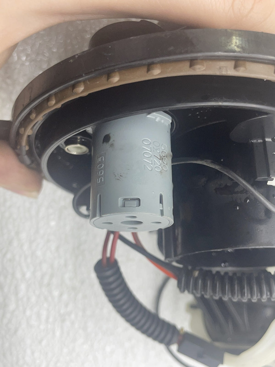 17-23 HARLEY-DAVIDSON STREET GLIDE FLHX FUEL GAS PUMP