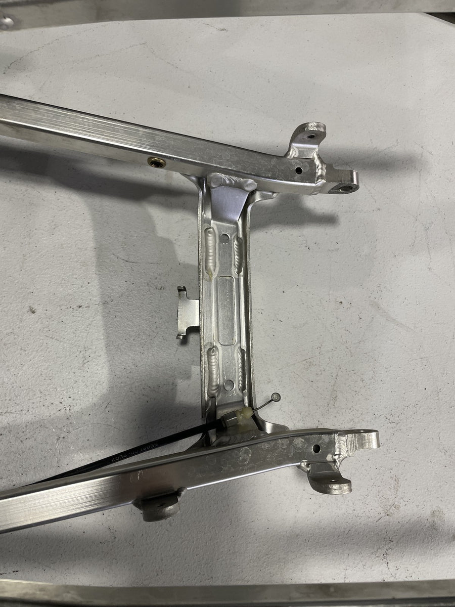 99-02 YAMAHA YZF R6 REAR BACK TAIL SUBFRAME SUB FRAME