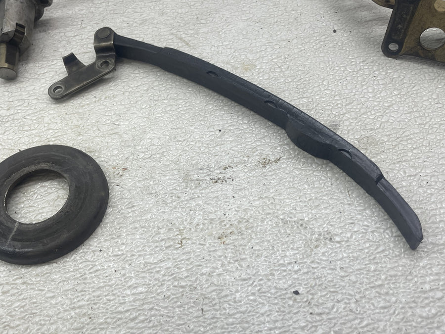 98-01 YAMAHA GRIZZLY 600 YFM600 ENGINE PARTS HARDWARE BRACKET BALANCE GEAR CHAIN