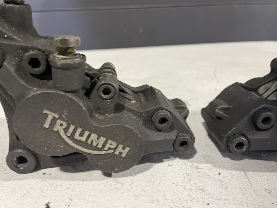 2001 TRIUMPH SPRINT RS RIGHT LEFT FRONT BRAKE CALIPER SET PAIR CALIPERS