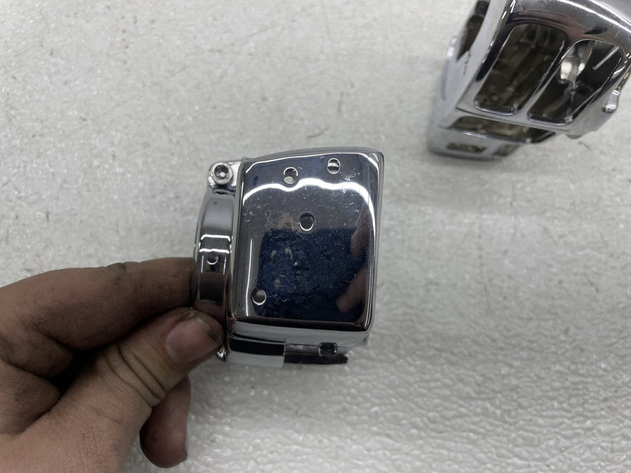 89-91 HARLEY-DAVIDSON ELECTRA GLIDE CLASSIC CHROME SWITCH SHELLS HOUSING PAIR