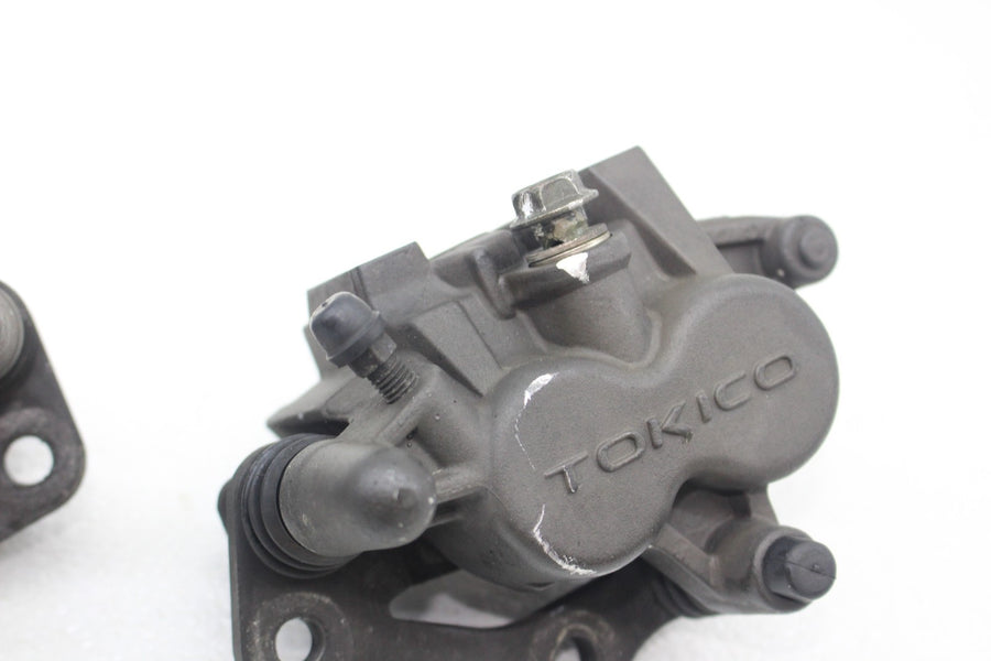 99-03 SUZUKI BANDIT 600 GSF600 RIGHT LEFT FRONT BRAKE CALIPER SET PAIR MASTER