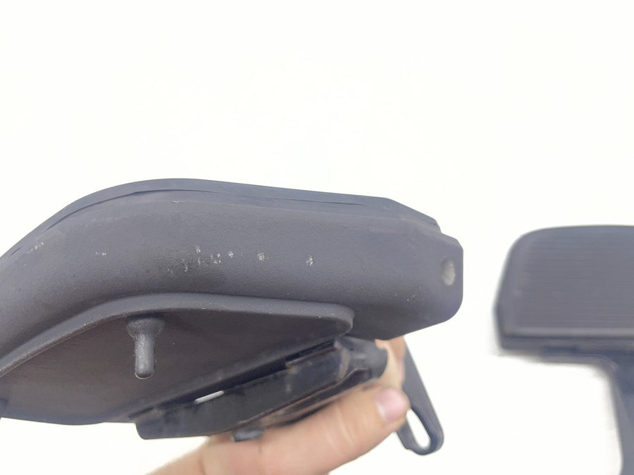 17-23 HARLEY-DAVIDSON ROAD GLIDE SPECIAL FLTRXS REAR PASSENGER FLOORBOARDS PAIR