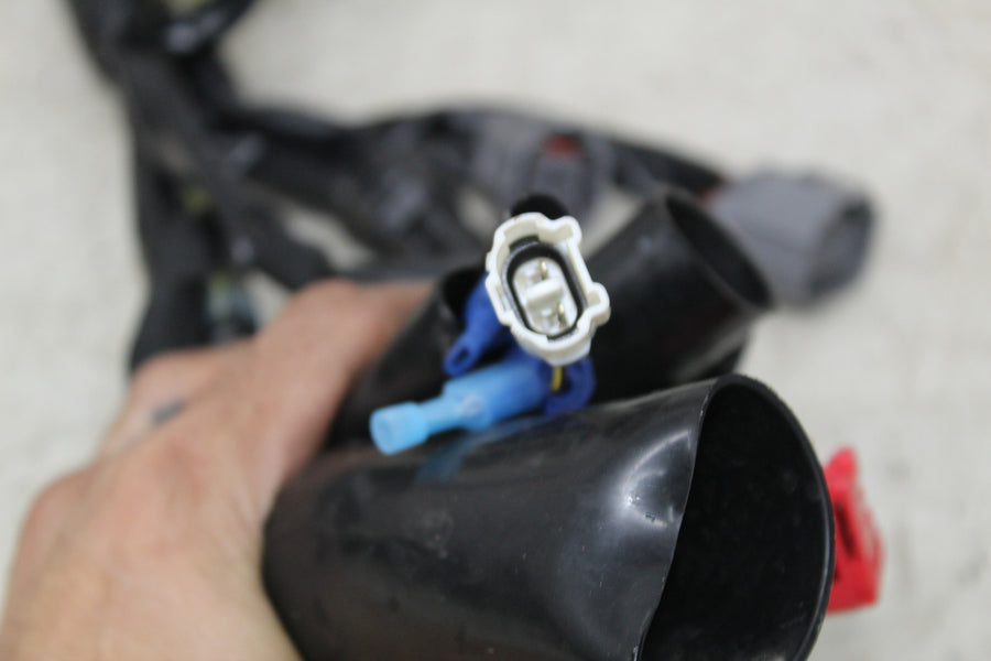 24 KAWASAKI NINJA ZX4R MAIN ENGINE WIRING HARNESS MOTOR WIRE LOOM (SEE DESCP)