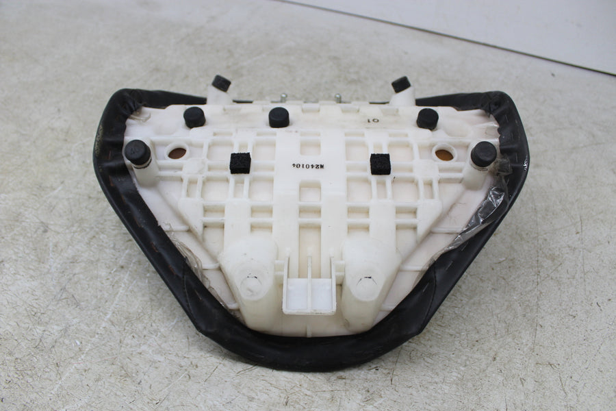 05-23 SUZUKI BOULEVARD VZR1800 M109R FRONT DRIVERS SEAT