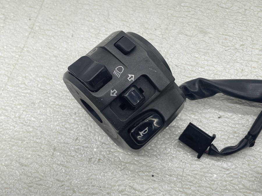 07-08 KAWASAKI NINJA ZX6R LEFT RIGHT SWITCHES CONTROL HEADLIGHT SIGNAL ON OFF