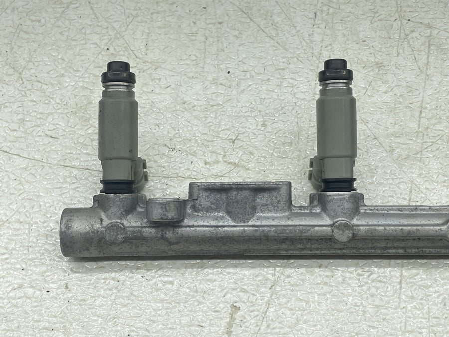 02-05 KAWASAKI NINJA ZX12R FUEL INJECTORS RAIL 16065-1377 49033-1056 49056-1056